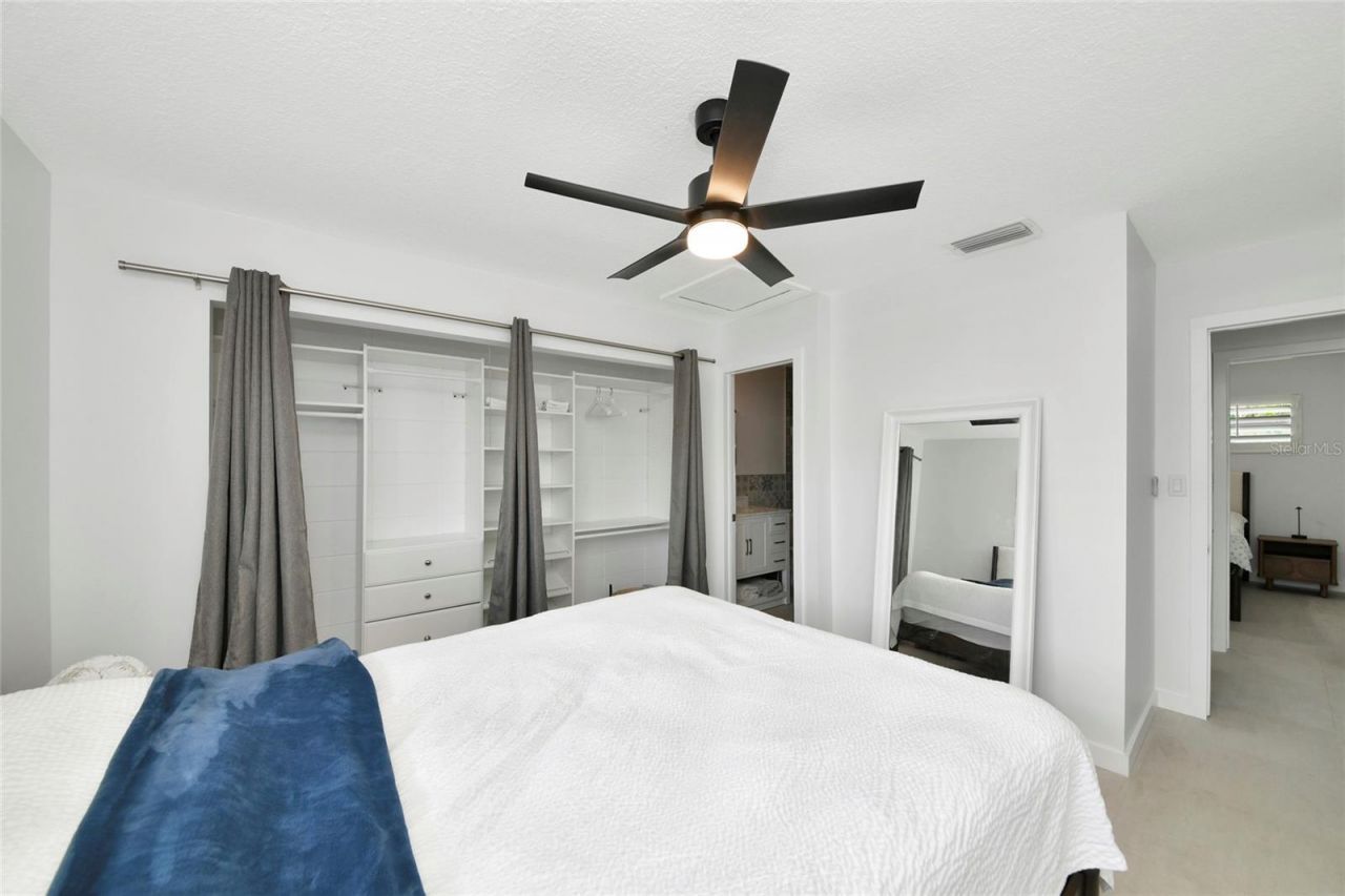 729 Saint Judes Drive S, Unit 2, Longboat Key, FL 34228 Photo