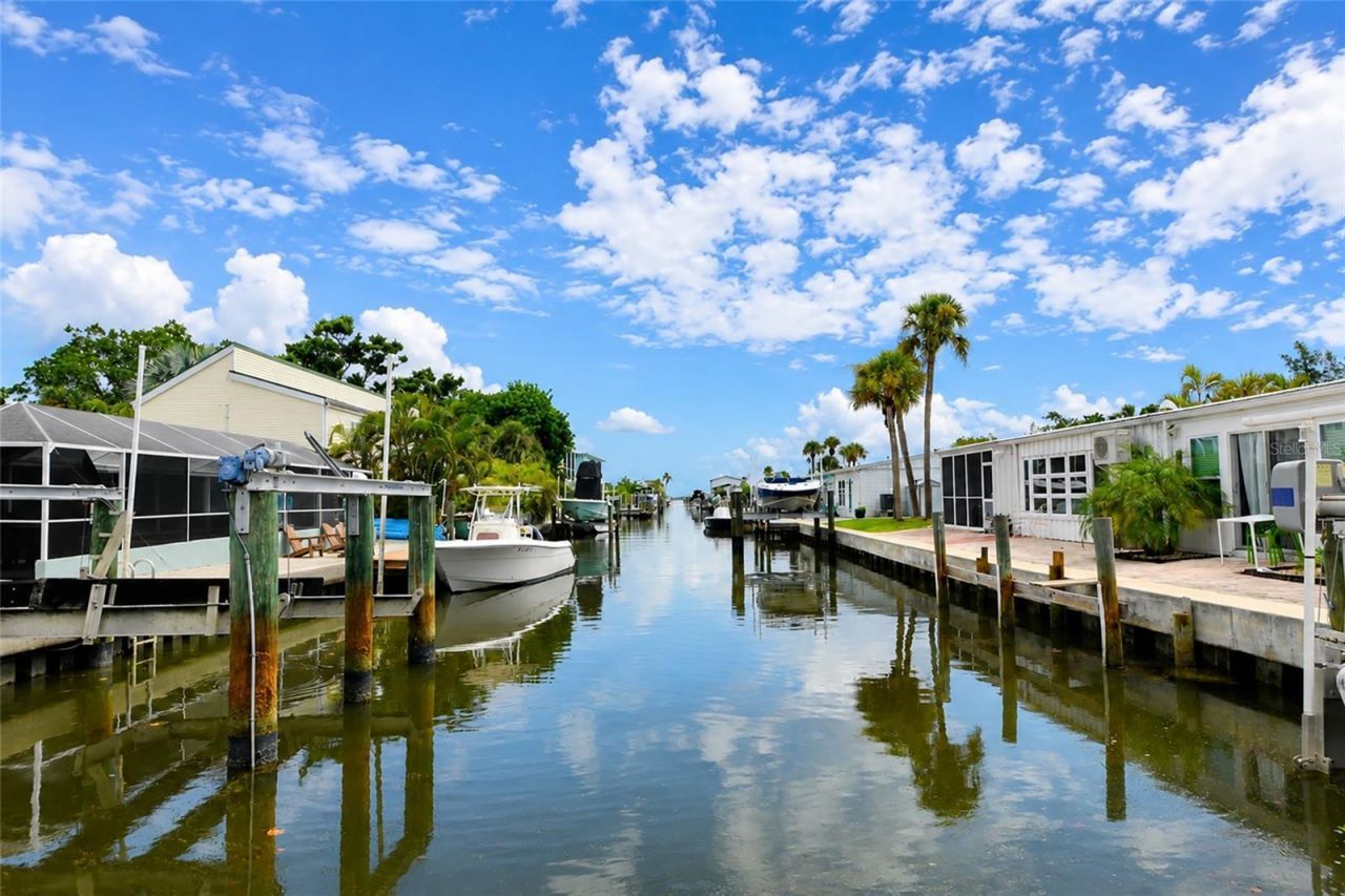 729 Saint Judes Drive S, Unit 2, Longboat Key, FL 34228 Photo