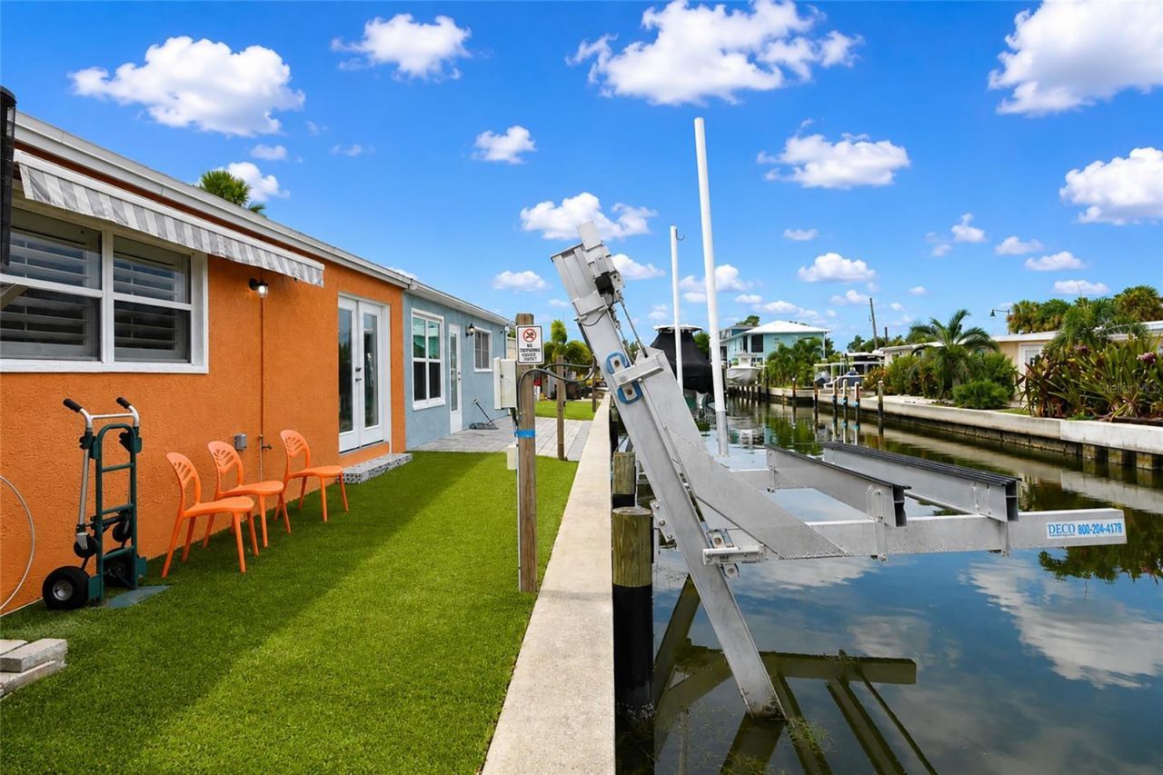 729 Saint Judes Drive S, Unit 2, Longboat Key, FL 34228 Photo