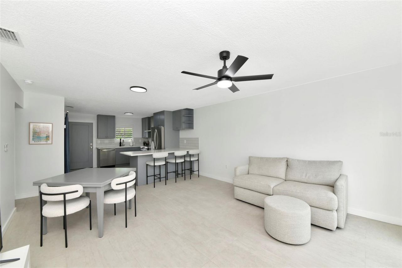 729 Saint Judes Drive S, Unit 2, Longboat Key, FL 34228 Photo