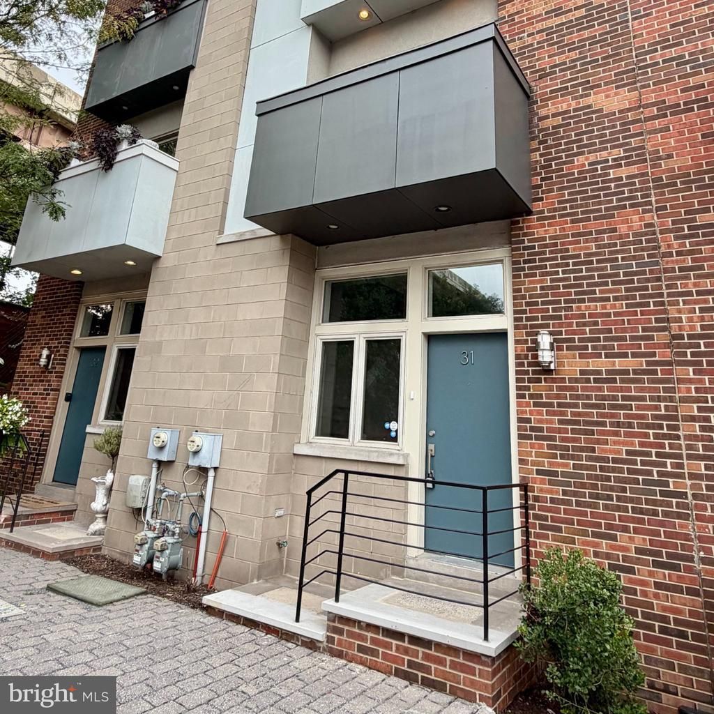 412 N FRONT STREET , PHILADELPHIA, PA 19123