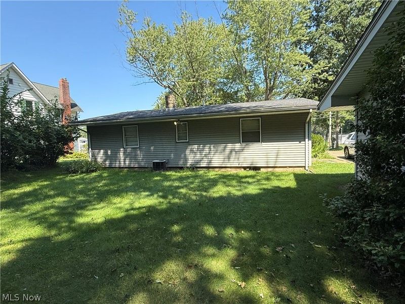 203 W Main Road, Conneaut, OH 44030 Photo 2