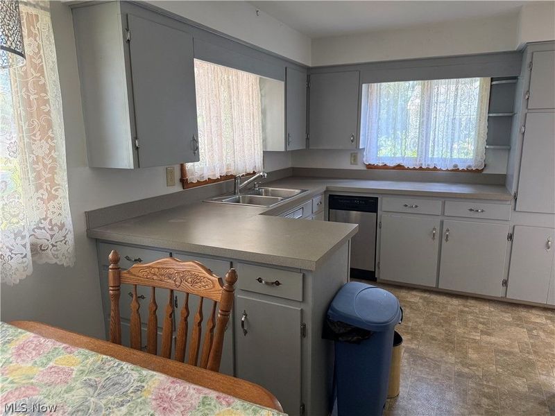 203 W Main Road, Conneaut, OH 44030 Photo 3