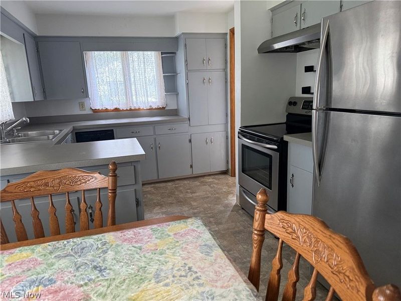 203 W Main Road, Conneaut, OH 44030 Photo 7
