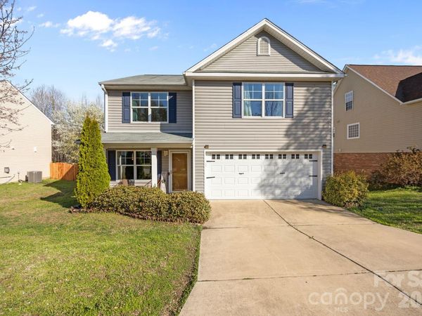 865 Winterside Lane , Winston Salem, NC 27107
