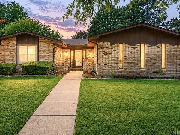 7339 Parkway Court, Canton Township, Mi 48187