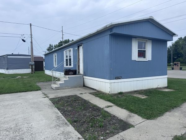 540 E Lincoln Avenue , Ada, OH 45810