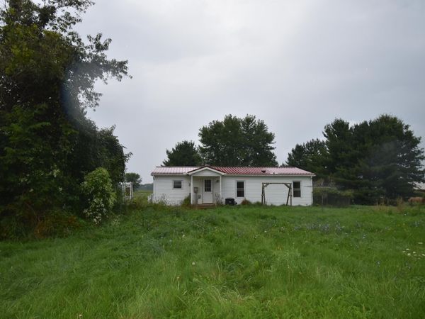 2075 County Road 24 , Marengo, OH 43334