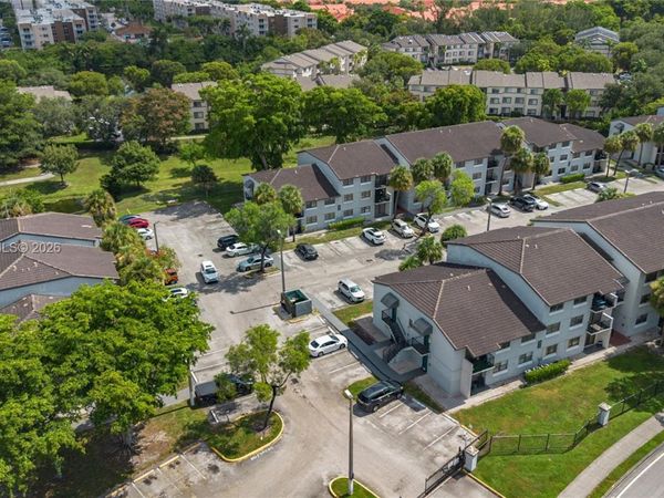 7155 NW 179th St , Unit 108, Hialeah, FL 33015
