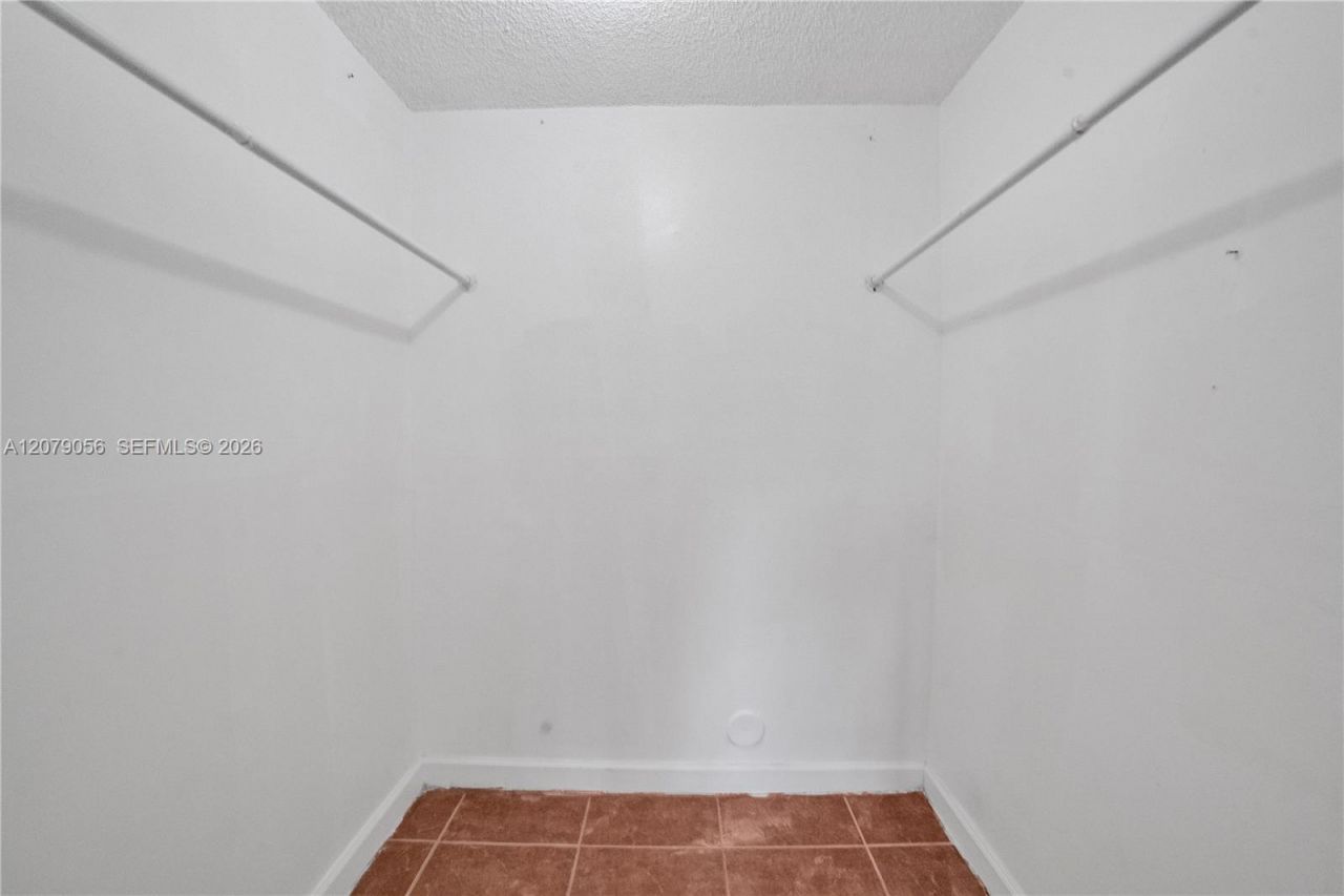 7155 NW 179th St, Unit 108, Hialeah, FL 33015 Photo