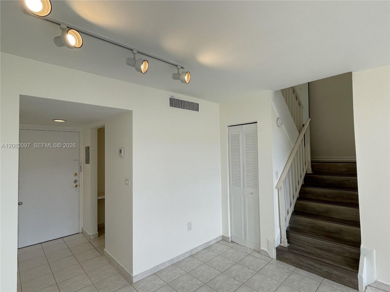 6904 N Kendall Dr , Unit F405, Pinecrest, FL 33156 Photo