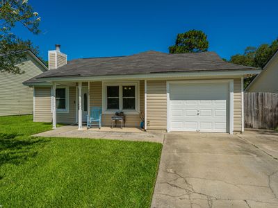 123 Manchester Road, Summerville, SC 29486
