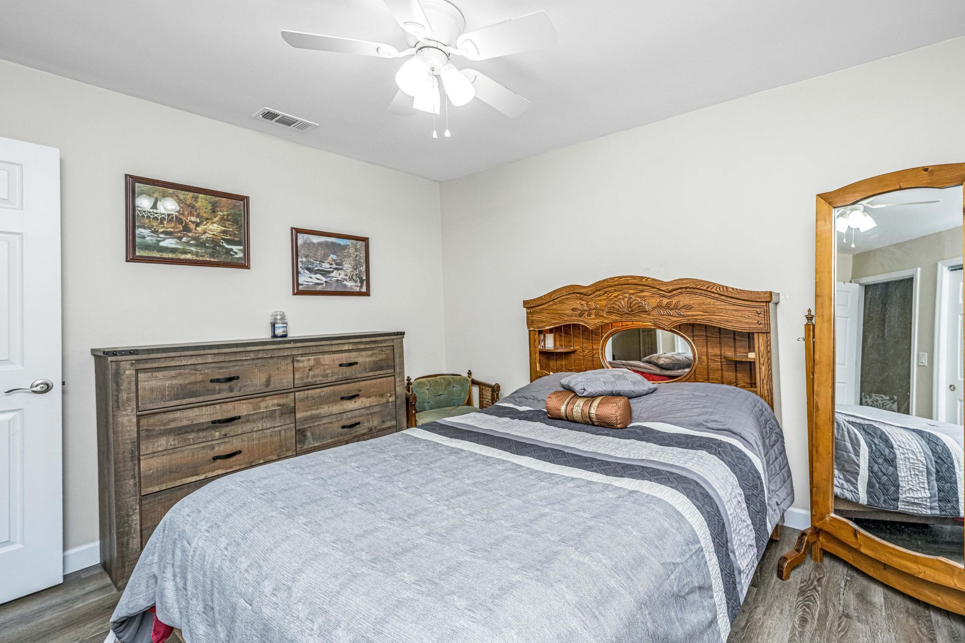 123 Manchester Road Photo 25