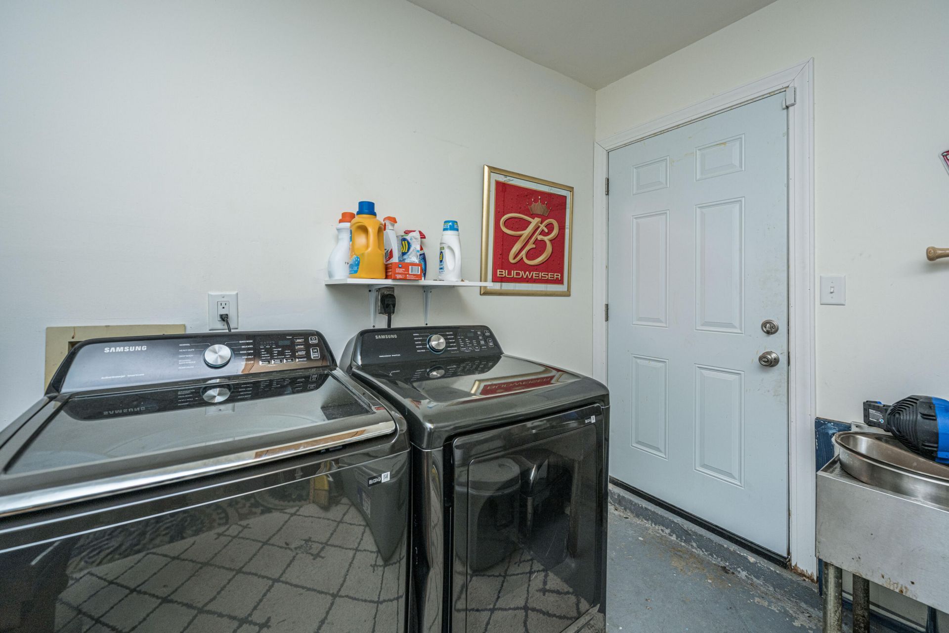 123 Manchester Road Photo 38