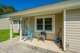 123 Manchester Road photo 4