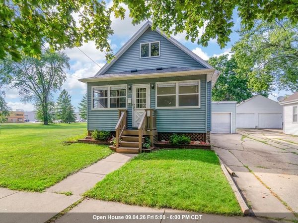408 OAK STREET, Green Bay, WI 54304