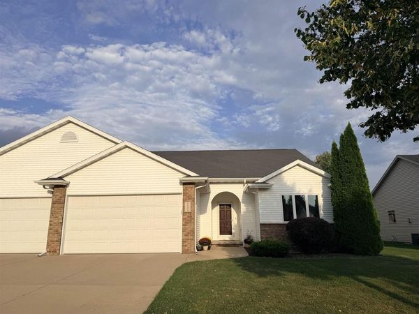 1303 LAVENDER LANE, Kimberly, WI 54915