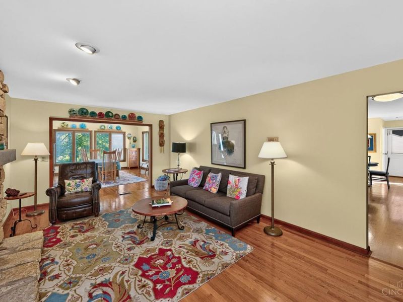5929 Quailhill Drive, Green Township, OH 45233 Photo 5