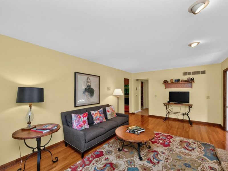 5929 Quailhill Drive, Green Township, OH 45233 Photo 6