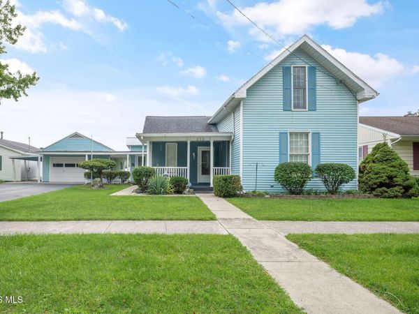 255 E South Street , McComb, OH 45858