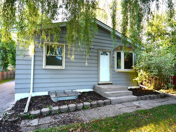 520 10th Avenue SE, Forest Lake, MN 55025
