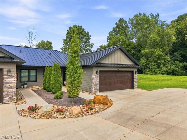 1017 Sycamore Lane, Millersburg, OH 44654