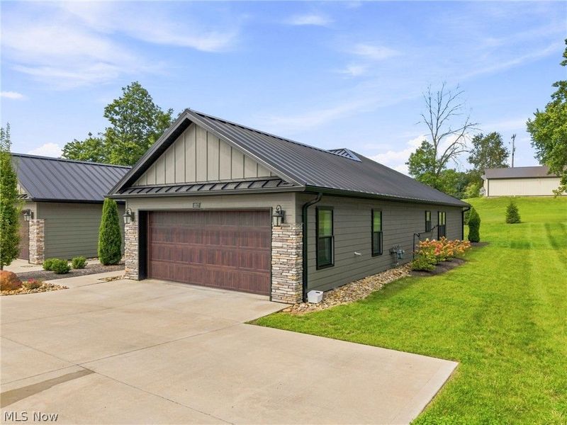 1017 Sycamore Lane, Millersburg, OH 44654 Photo 3