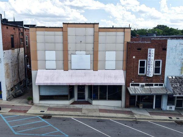 104 S Court Street , Scottsville, KY 42164