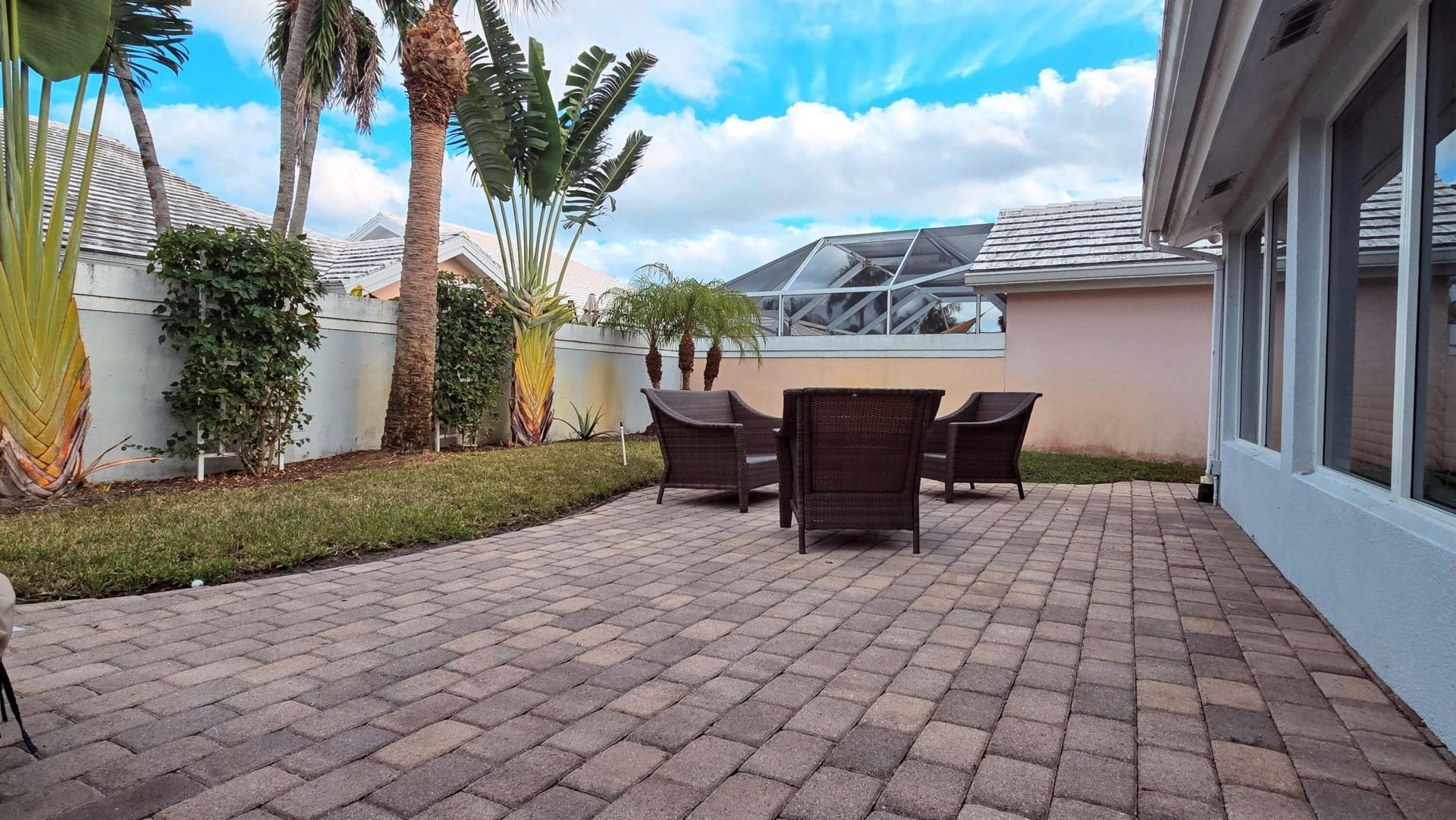 2295 Saratoga Lane, West Palm Beach, FL 33409 Photo