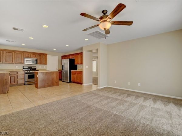 9015 Alex Creek Avenue , Las Vegas, NV 89149