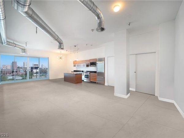 200 Hoover Avenue, Unit 810, Las Vegas, NV 89101