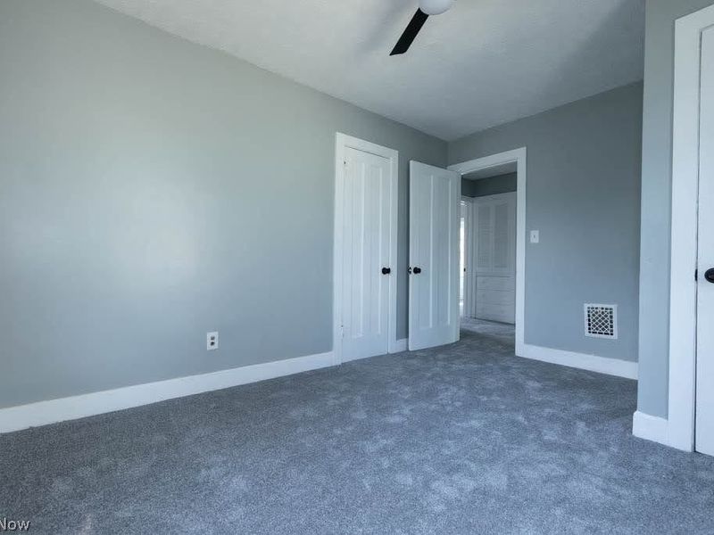 12909 Beachwood Avenue, Garfield Heights, OH 44105 Photo 16