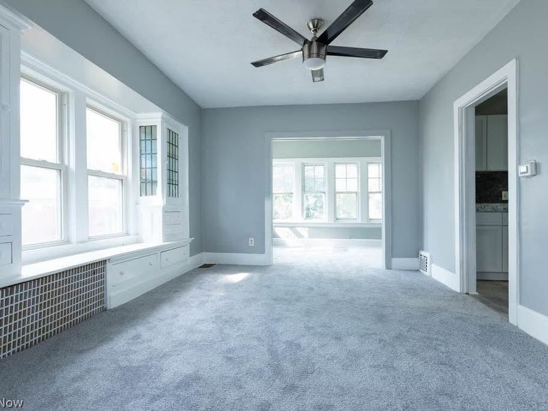 12909 Beachwood Avenue, Garfield Heights, OH 44105 Photo 3