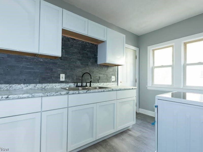12909 Beachwood Avenue, Garfield Heights, OH 44105 Photo 5