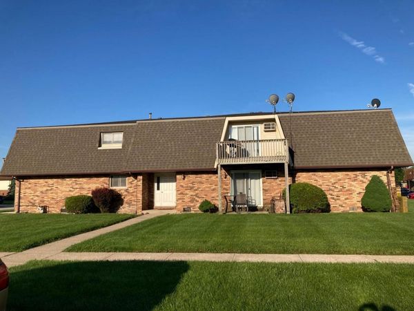 205 Woodrow Avenue , Unit 2W, Manhattan, IL 60442