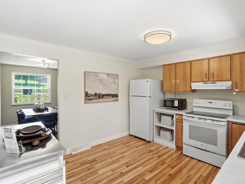 6126 Bardean Drive, West Chester, OH 45069 Photo 10