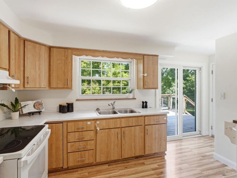 6126 Bardean Drive, West Chester, OH 45069 Photo 11