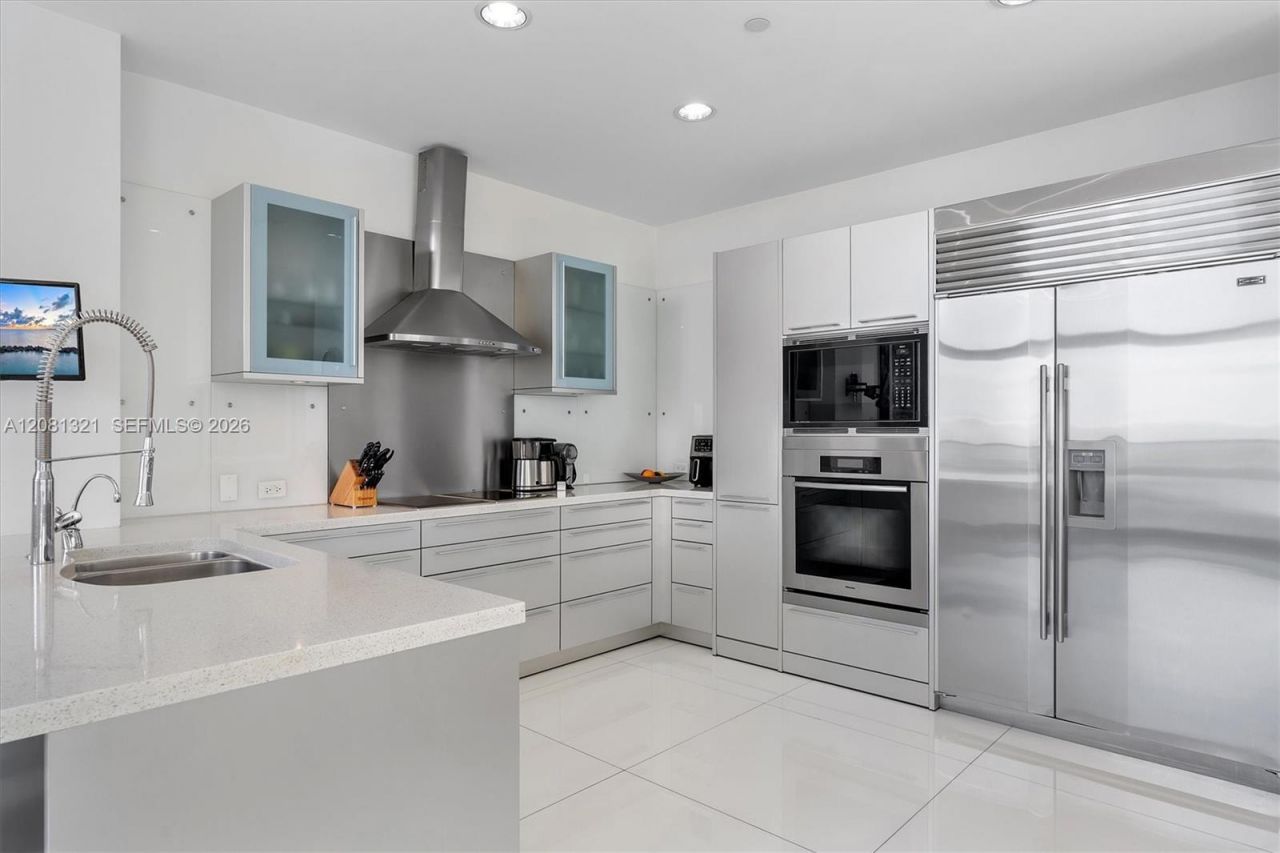 201 Aqua Ave, Unit 801, Miami Beach, FL 33141 Photo