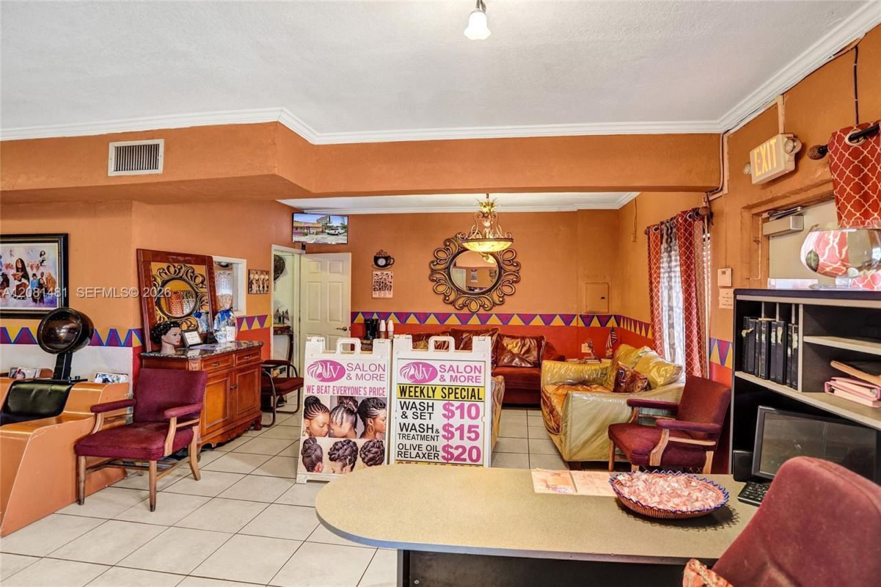 4404 Pembroke Rd, West Park, FL 33021 Photo