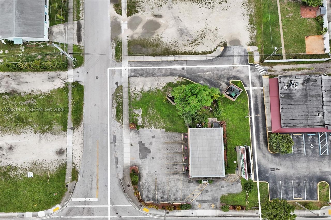 4404 Pembroke Rd, West Park, FL 33021 Photo