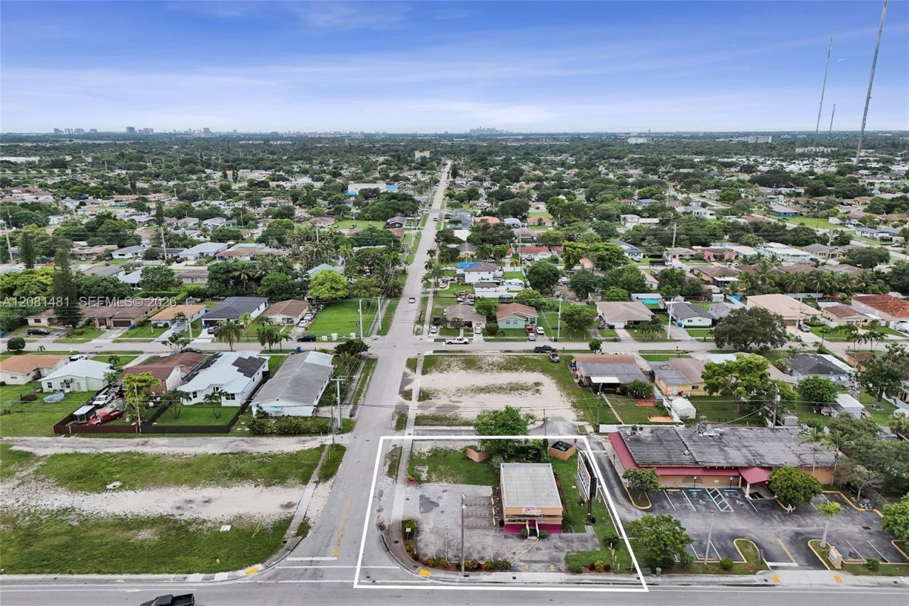 4404 Pembroke Rd, West Park, FL 33021 Photo