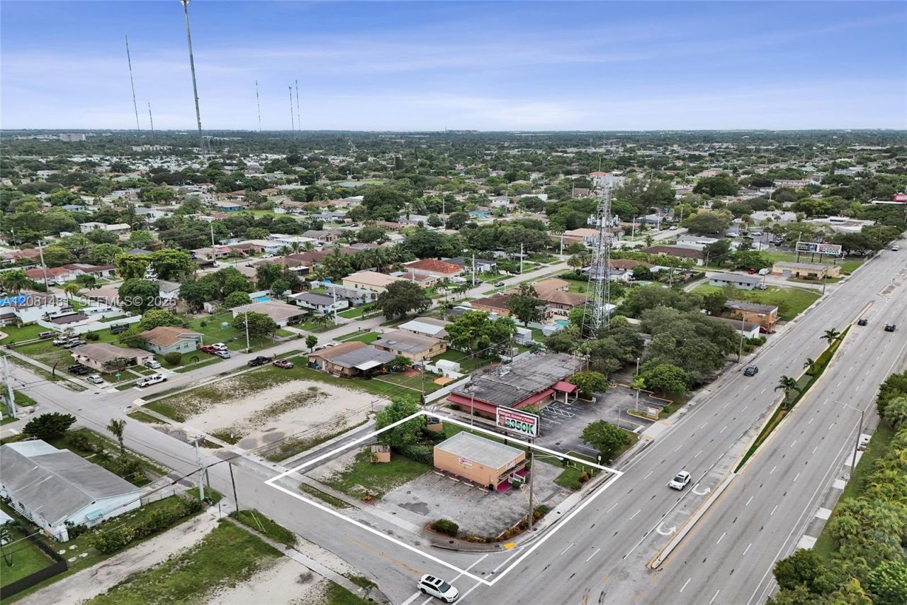 4404 Pembroke Rd, West Park, FL 33021 Photo