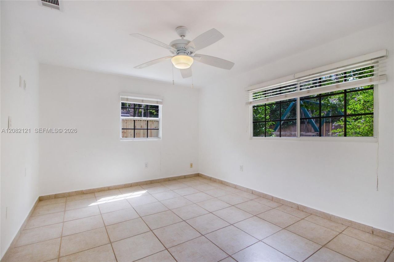 119 Harbor Dr , Key Biscayne, FL 33149 Photo
