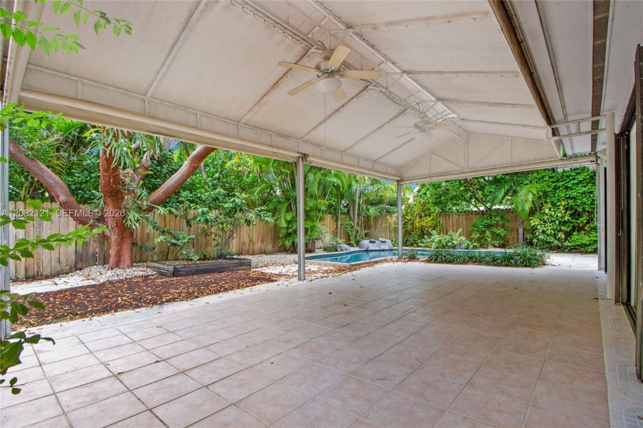119 Harbor Dr , Key Biscayne, FL 33149 Photo