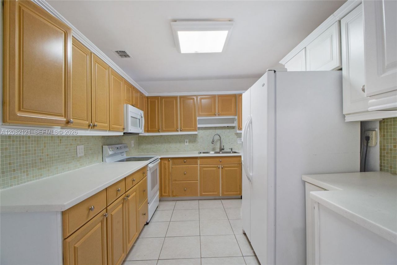 119 Harbor Dr , Key Biscayne, FL 33149 Photo