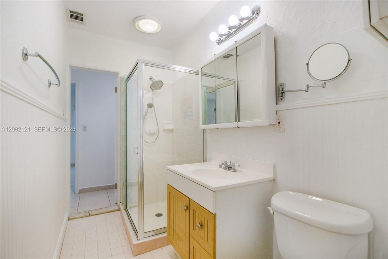 119 Harbor Dr , Key Biscayne, FL 33149 Photo
