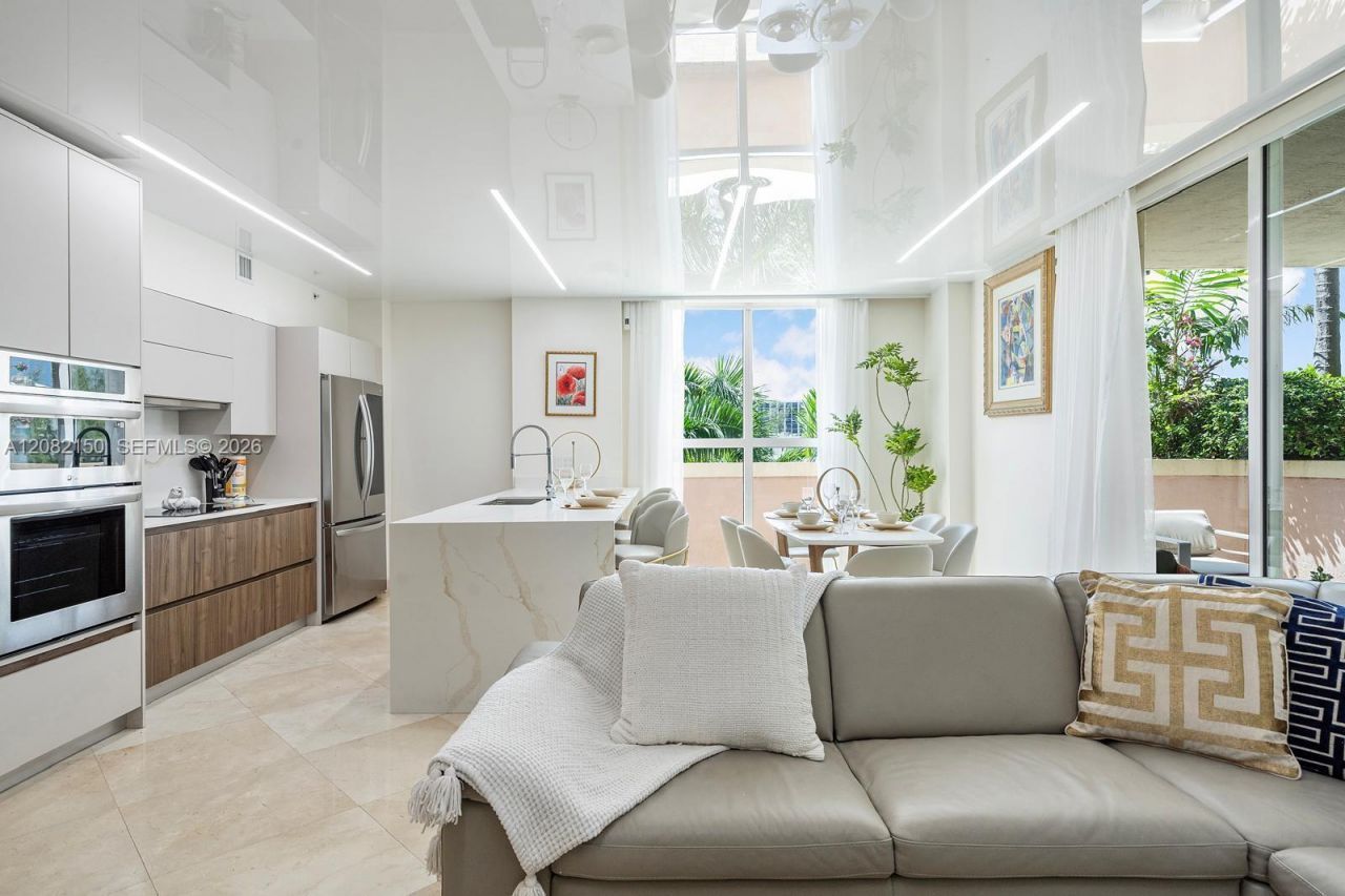 17555 Atlantic Blvd , Unit 508, Sunny Isles Beach, FL 33160 Photo