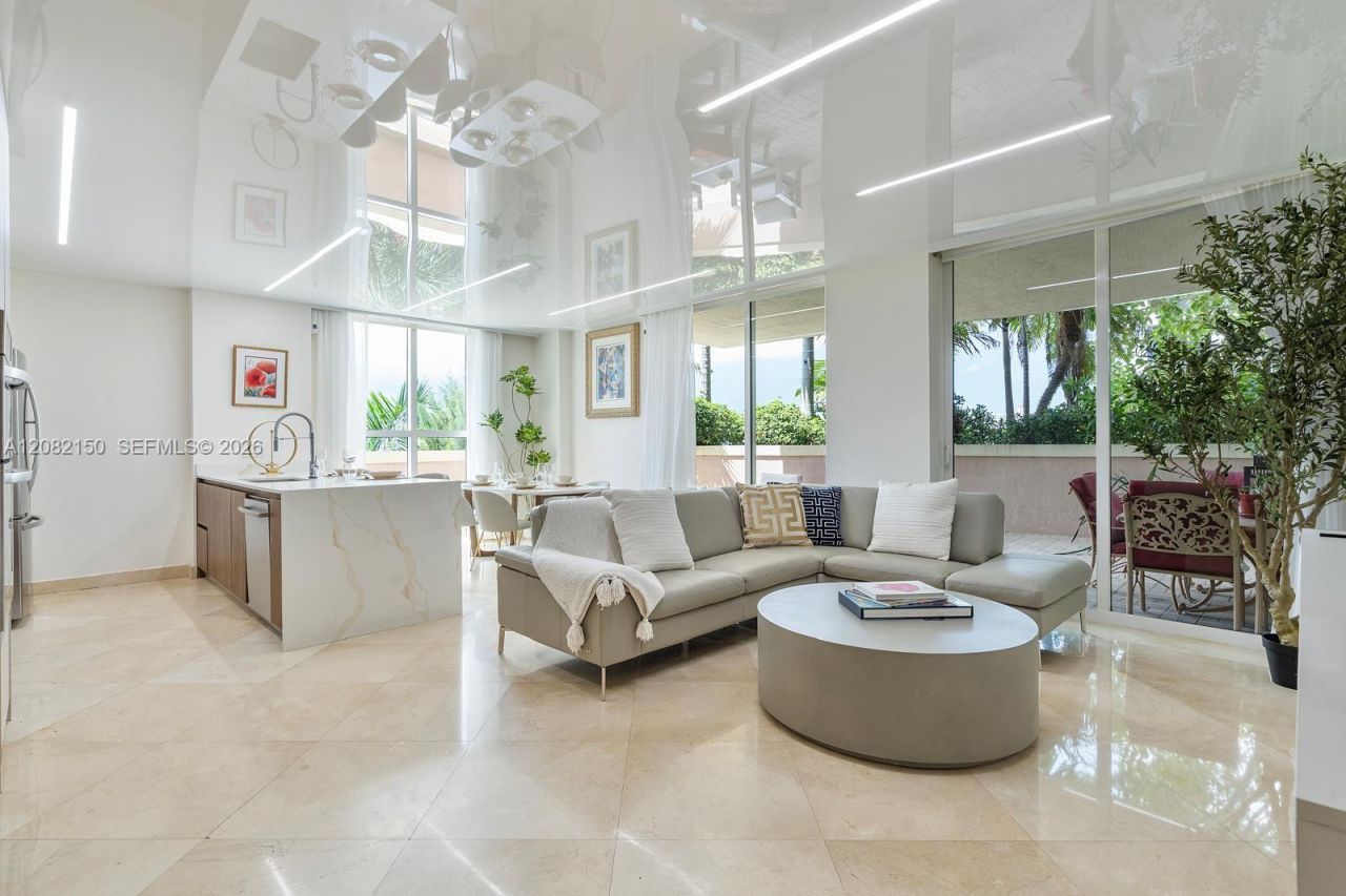 17555 Atlantic Blvd , Unit 508, Sunny Isles Beach, FL 33160 Photo