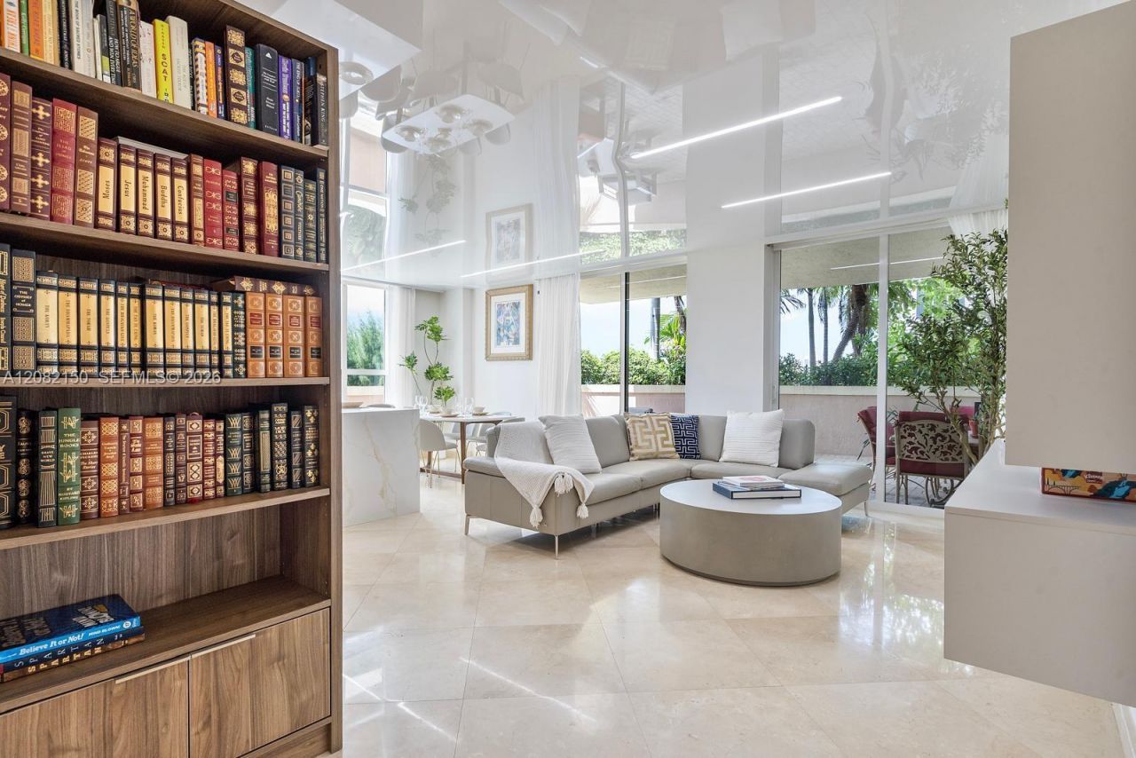 17555 Atlantic Blvd , Unit 508, Sunny Isles Beach, FL 33160 Photo