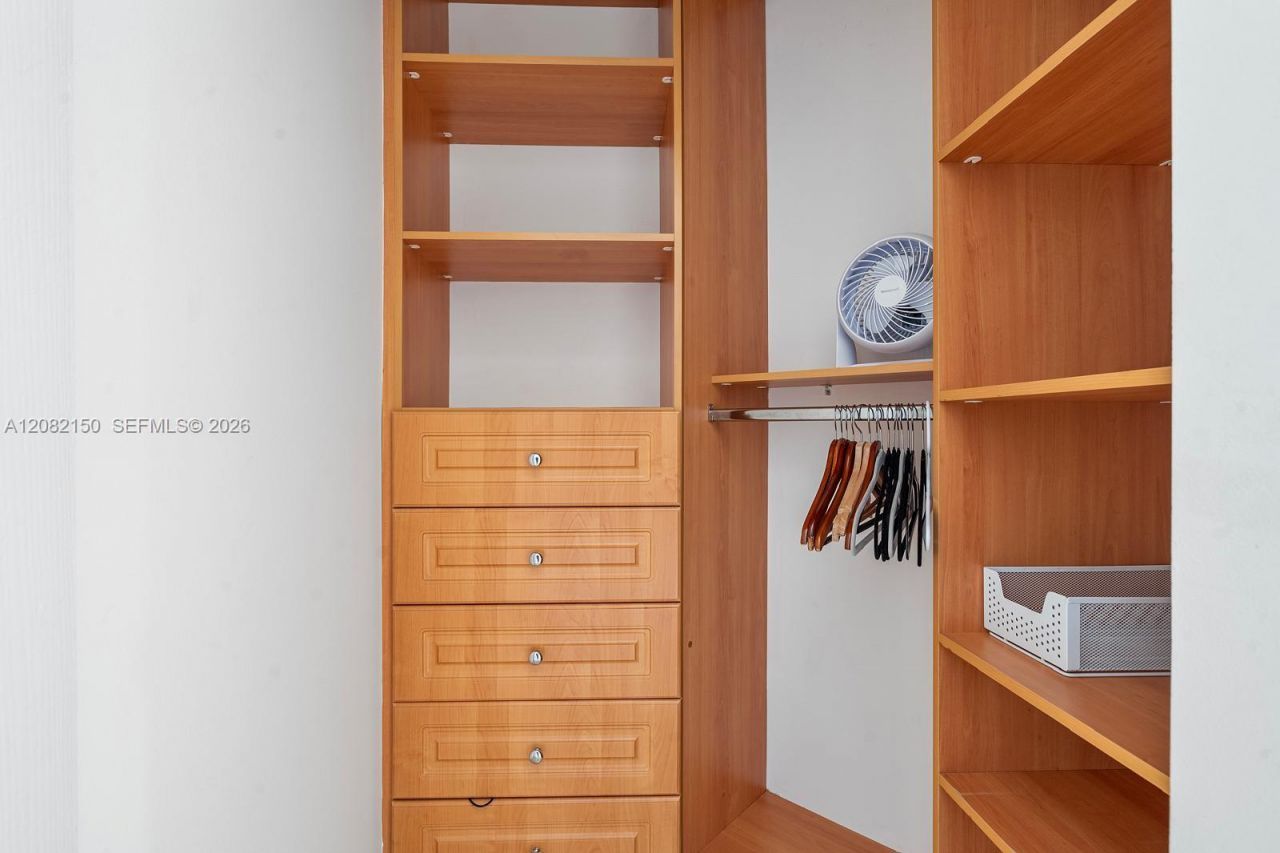 17555 Atlantic Blvd , Unit 508, Sunny Isles Beach, FL 33160 Photo
